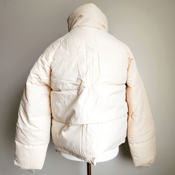 NWT Short Cream Puffer Jacket - Picture 3 of 8